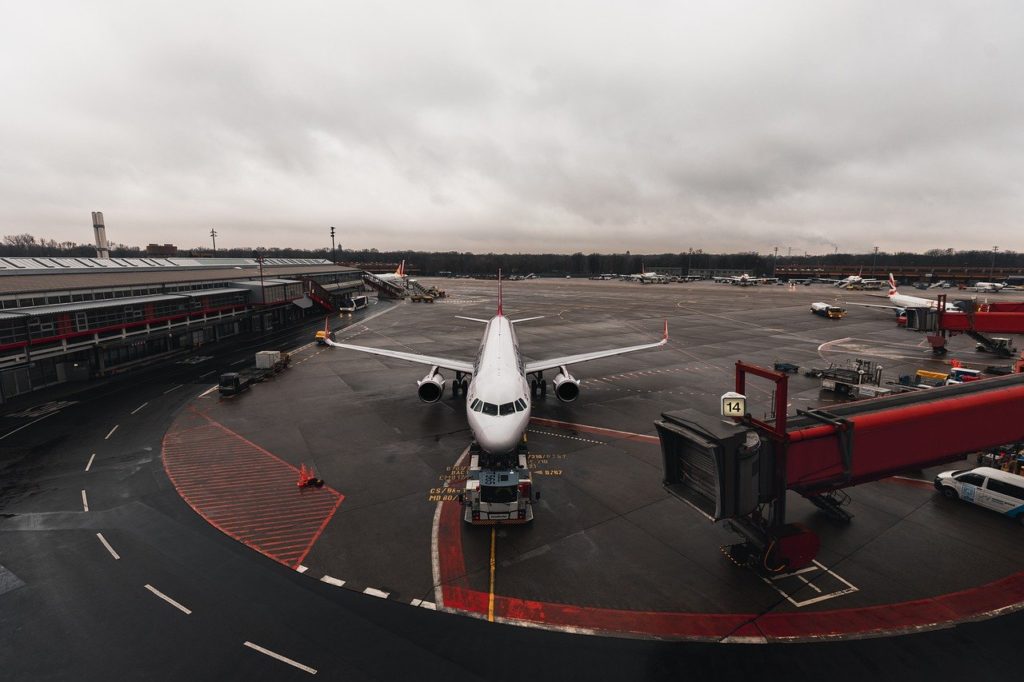Aller à Lisbonne en avion.